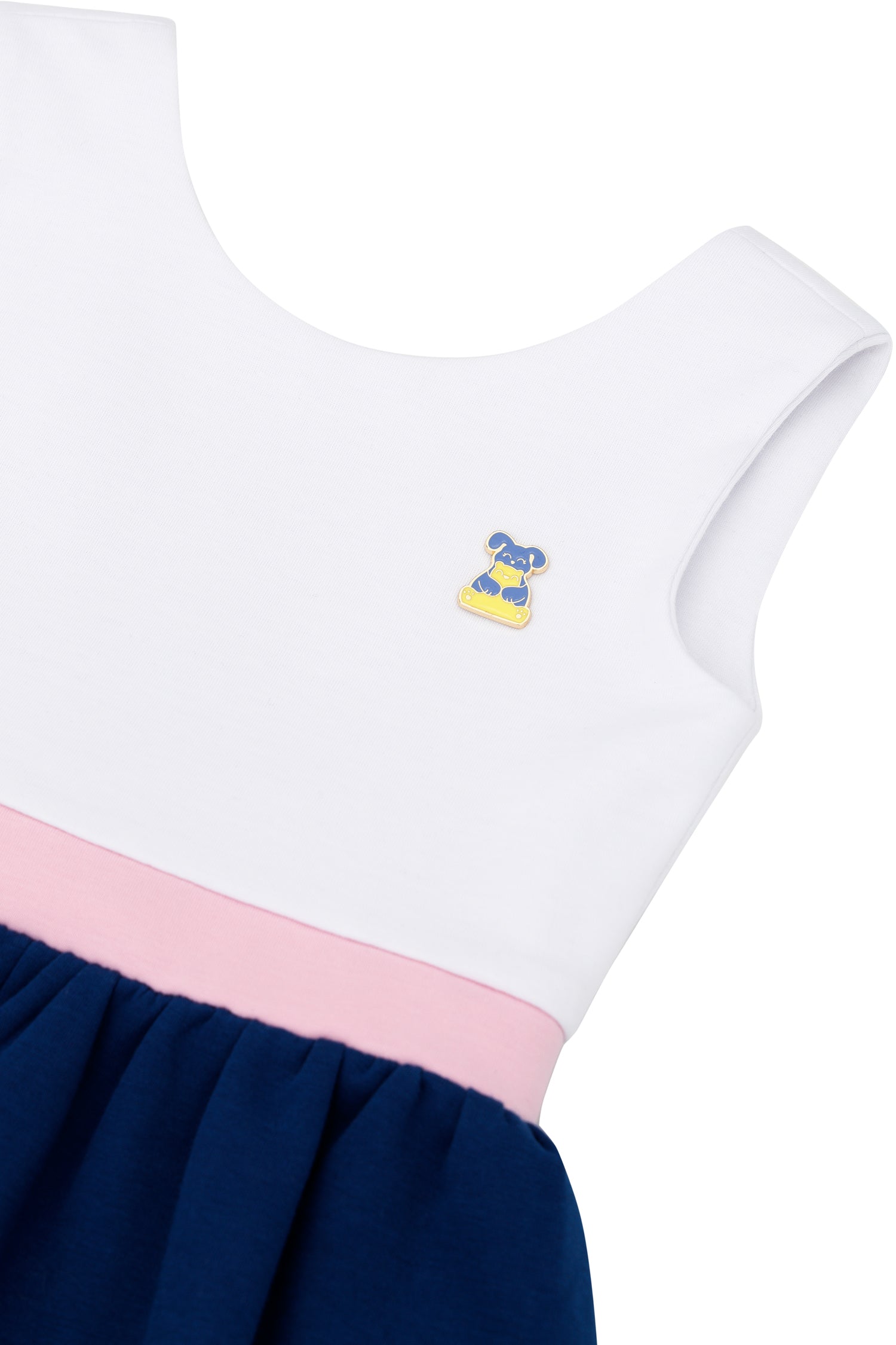 Arkası kurdelalı elbise